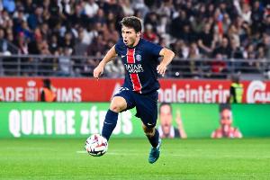 队报为内维斯打出10分：他今天的帽子戏法展现出一种极致的美感