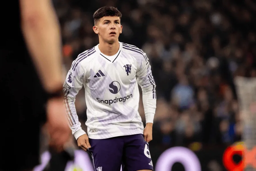 半岛体育娱乐-记者：莱西今早再次与曼联一线队训练，卡里克有意提拔他